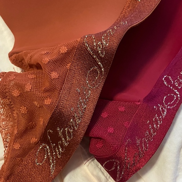 *2 FOR 30* Victoria's Secret Bras - Picture 4 of 4